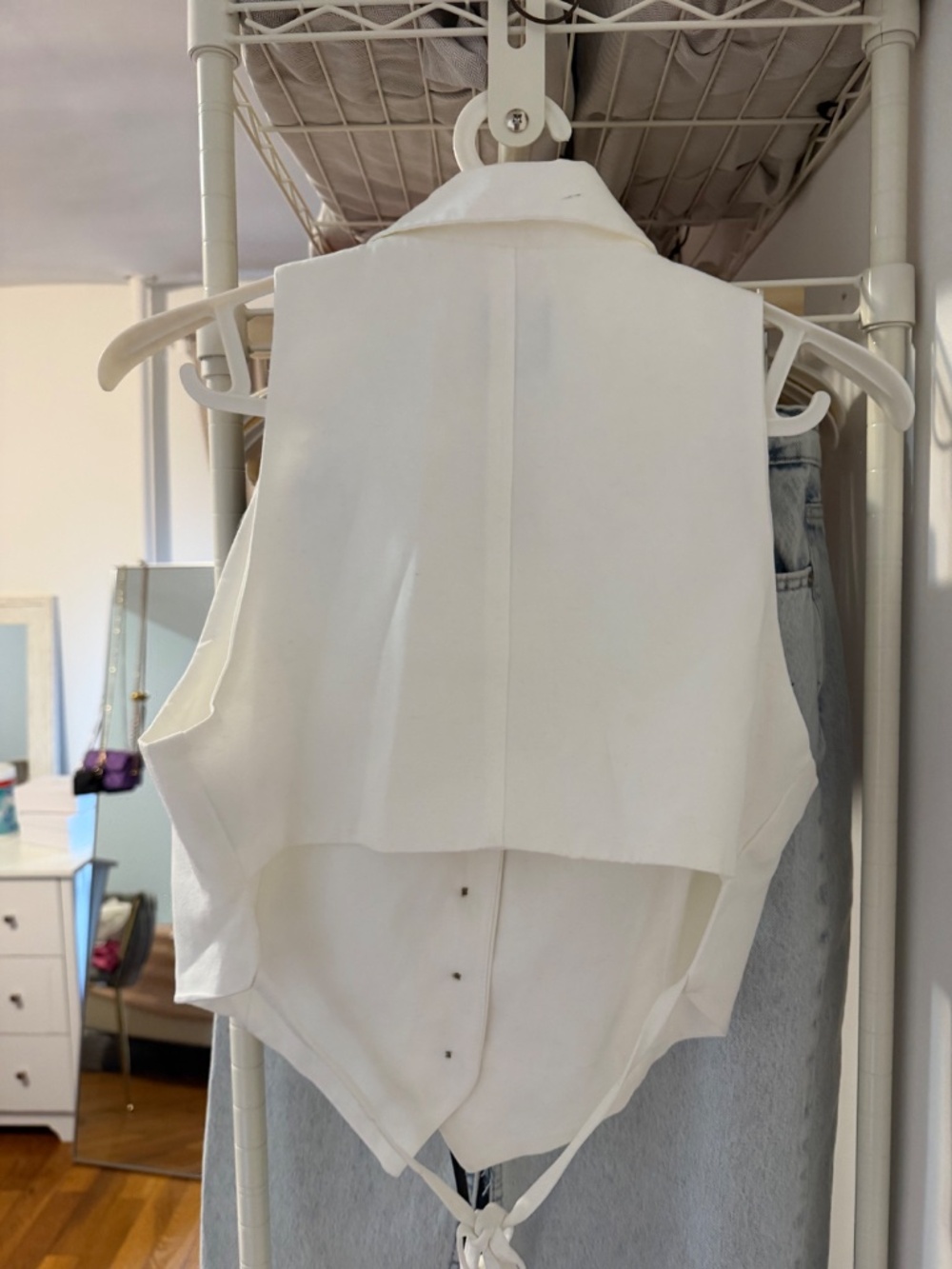 Zara vest - Picture 3 of 5